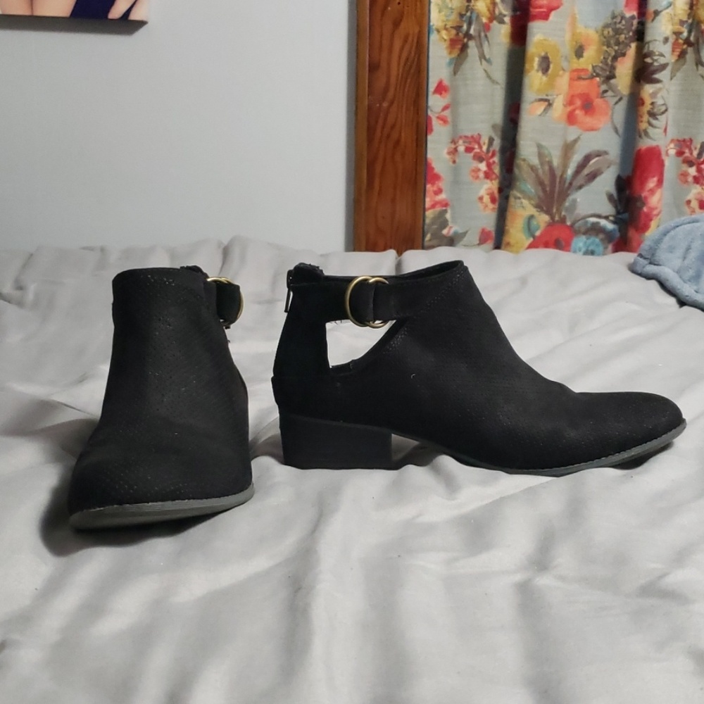 Black Booties